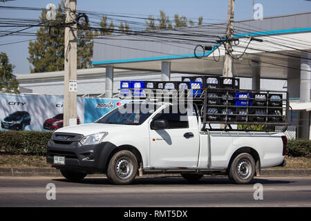 Chiang Mai, Thaïlande - 4 Février 2019 : l'eau potable d'une camionnette de livraison. Sur road no.1001, à 8 km de la ville de Chiangmai. Banque D'Images