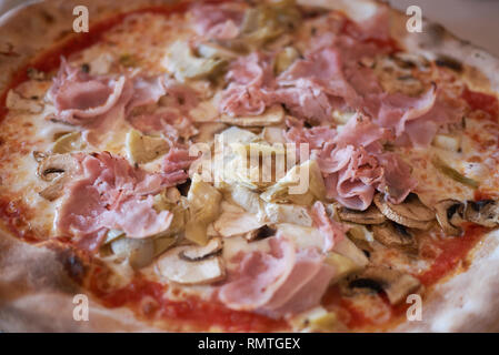 Quattro Stagioni pizza Banque D'Images