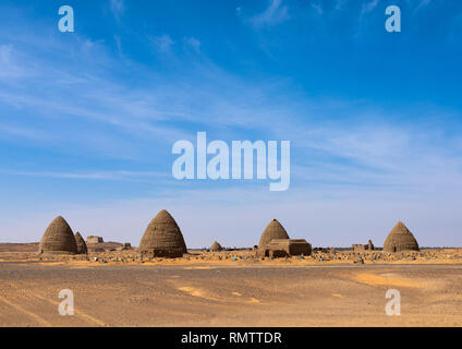 Tombes de ruche, Nubia, Old Dongola, Soudan Banque D'Images