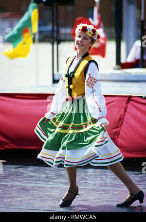 Jeune fille,Ukrainian dance troupe,Saskatchewan,Canada Banque D'Images