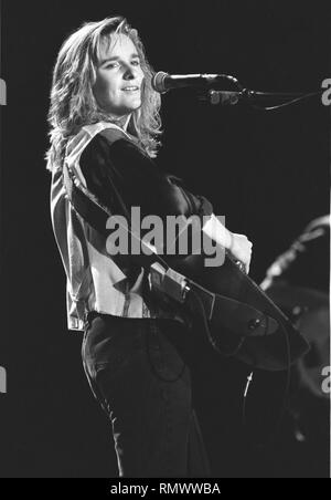 Musicien Melissa Etheridge est montré sur scène pendant un concert en direct de l'apparence. Banque D'Images
