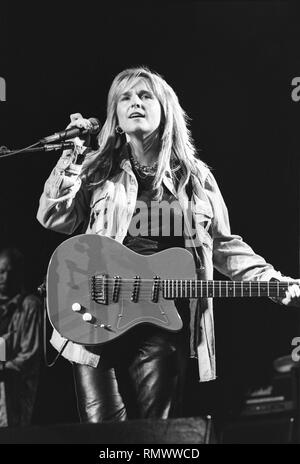 Musicien Melissa Etheridge est montré sur scène pendant un concert en direct de l'apparence. Banque D'Images