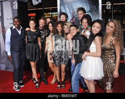 American Idol, 13 à Red Riding Hood Premiere au Chinese Theatre de Los Angeles. Bénabar, Jacob Lusk, Karen Rodriguez, Paul McDonald, Pia Toscano, Abrams, Ashthon Casey Jones, Lauren Alaina, James Durbin, Naima Adedapo, Stefano Langone, Thia Megia et Haley Reinhart, American Idol Top 13 FinalistsAmerican  13 dernière idole, 29 cas à Hollywood Life - Californie, Red Carpet Event, USA, Cinéma, Célébrités, photographie, Bestof, Arts, Culture et divertissement, Célébrités, Mode Topix Meilleur de Hollywood, la vie, événement dans la vie d'Hollywood, Californie - Tapis rouge et backstag Banque D'Images