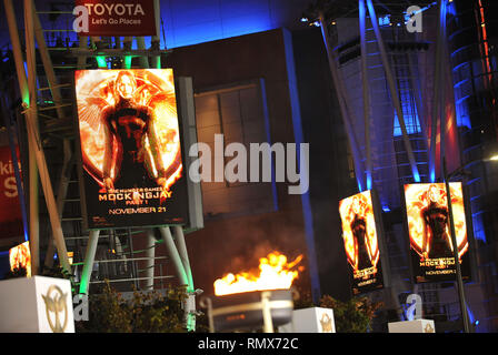 Les Jeux de la faim, GEAI MOQUEUR - PARTIE 1 Première Mondiale au Nokia Theater, le 17 novembre 2014 à Los Angeles. Banque D'Images