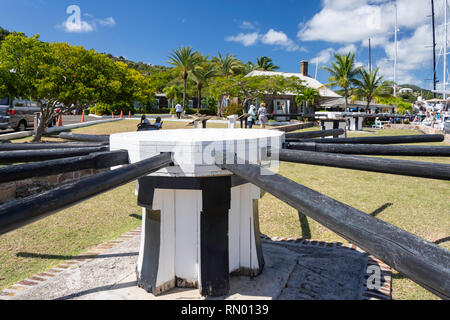 Cabestan en bois historique, Nelson's Dockyard, Nelson's Dockyard National Park, paroisse St Paul, Antigua, Antigua et Barbuda, Lesser Antilles, Caribbean Banque D'Images