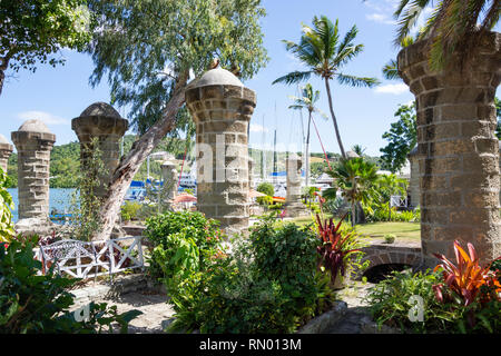 Piliers de l'ex-Boat House, Nelson's Dockyard National Park, paroisse Saint Paul, Antigua, Antigua et Barbuda, Lesser Antilles, Caribbean Banque D'Images