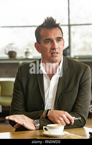 Le Dr Peter Frankopan en conversation à Oxford, Angleterre Banque D'Images