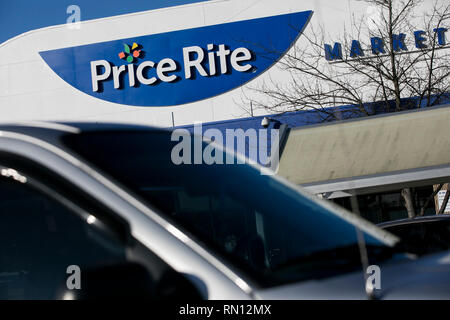 Un logo d'une enseigne à l'extérieur de l'épicerie au détail Rite Prix Emplacement du magasin de Harrisburg, Pennsylvanie le 9 février 2019. Banque D'Images