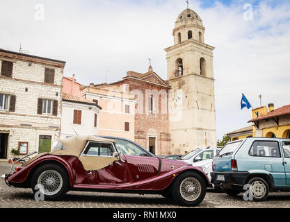 L'église San Nicolo di Bari. Italie, Marches, Sirolo Banque D'Images