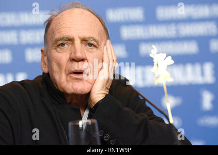 Berlin, Allemagne. 10 fév, 2014. Bruno Ganz au cours de la 'Kraftidioten'/Afin de disparition 'conférence de presse au 64e Festival International du Film de Berlin/Berlinale 2014 le 10 février 2014 à Berlin, Allemagne. Utilisation dans le monde entier | Credit : dpa/Alamy Live News Banque D'Images