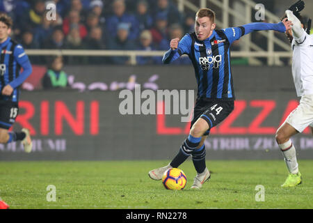 Foto Mauro Locatelli/LaPresse 16 febbraio 2019 Bergame, Italia sport calcio Atalanta vs Milan - Campionato di Calcio Serie A TIM 2018/2019 - stadio Atleti Azzurri D'Italia. Nella foto : Kulusevski Photo Mauro Locatelli/LaPresse 16 février 2019 Bergame, Italie Sports Football Atalanta vs Milan- championnat de football italien une ligue TIM 2018/2019 - Atleti Azzurri D'Italia stadium. Dans le pic : Kulusevski Banque D'Images