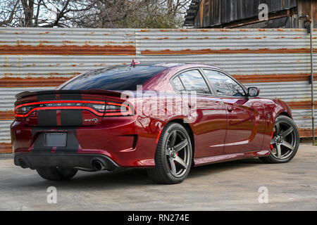 Feb 11, 2019 : 2018 Dodge Charger SRT HEMI de 6,2 l moteur suralimenté Hellcat Albert Pena/CSM Banque D'Images
