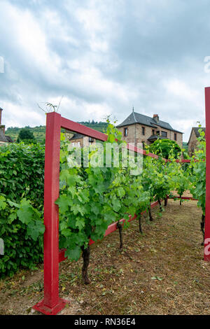 Entrée du village viticole de Valady dans le canton de Marcillac-Vallon, , France Banque D'Images