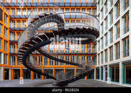 L'infini (escalier escalier sans fin) , double helix, la sculpture, l'artiste Olafur Eliasson, société d'audit KPMG, Westend, Schwantalerhöhe, Munich Banque D'Images