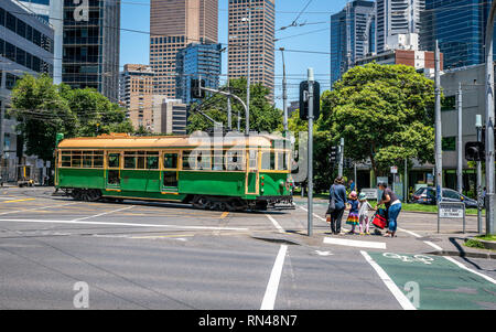 3e janvier 2019, Melbourne, Australie : Rue d'un City Circle tram W-class un tram gratuit tournant autour du centre-ville de Melbourne au Victoria Aus Banque D'Images