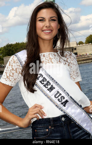 New York, USA. 27 août, 2015. Miss Teen USA, Katherine Haik au jeudi, 27 août 2015 Balade de la renommée CitySightseeing Cruise Photo Op au Pier 78 à New York, USA. Crédit : Steve Mack/S.D. Mack Photos/Alamy Banque D'Images