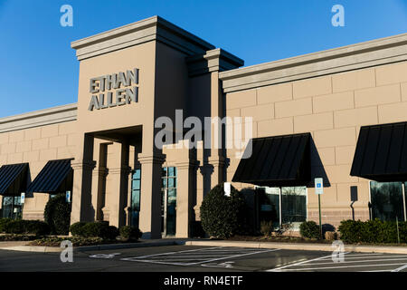 Un logo affiche à l'extérieur d'un Ethan Allen store de Sterling, Virginie le 14 février 2019. Banque D'Images