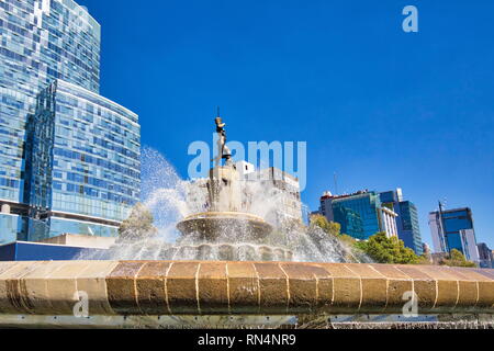 Fontaine de Diane chasseresse (Fuente de la Diana Cazadora) situé dans le rond-point de Paseo de la Reforma Banque D'Images