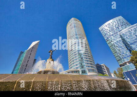 Fontaine de Diane chasseresse (Fuente de la Diana Cazadora) situé dans le rond-point de Paseo de la Reforma Banque D'Images