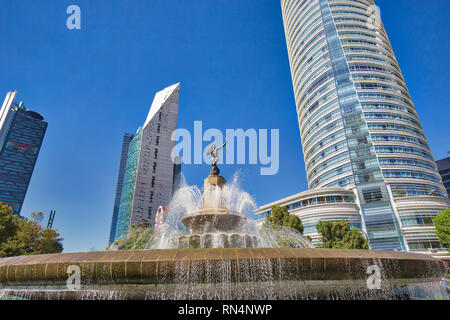 Fontaine de Diane chasseresse (Fuente de la Diana Cazadora) situé dans le rond-point de Paseo de la Reforma Banque D'Images