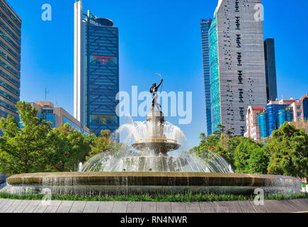 Fontaine de Diane chasseresse (Fuente de la Diana Cazadora) situé dans le rond-point de Paseo de la Reforma Banque D'Images