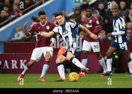 16 février 2019, l'établissement Villa Park, Birmingham, Angleterre ; Sky Bet Championnat, Aston Villa vs West Bromwich Albion : Gareth Barry (18) de West Bromwich Albion batailles avec Jacob Ramsey (41) de Aston Villa Crédit : Jon Hobley/News Images images Ligue de football anglais sont soumis à licence DataCo Banque D'Images