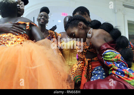 New York, aux États-Unis. 16 Février, 2019. Au cours de la 6e saison des modèles de Harlem Fashion Week s'est tenue au Musée de la ville de New York le 16 février 2019 à New York. Credit : Mpi43/media/Alamy Punch Live News Banque D'Images