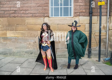 Edinburgh, Ecosse, Royaume-Uni. 17 Février, 2019. Des cosplayeurs qui arrivent sur la troisième journée de la capitale Sci-Fi con tenu à l'Edinburgh Corn Exchange. Credit : Skully/Alamy Live News Banque D'Images