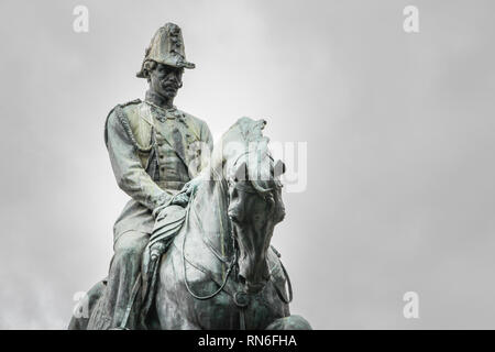 ROME, ITALIE, 22 février 2015" : statue du roi Carlo Alberto de Sardinie dans Quirinale Gardens à Rome, Italie Banque D'Images