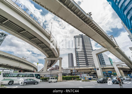 Une jonction de l'autoroute Métropolitaine n° 4. 号新宿線 首都高速4Shinjuku (route à péage) 首都高速道路 Banque D'Images