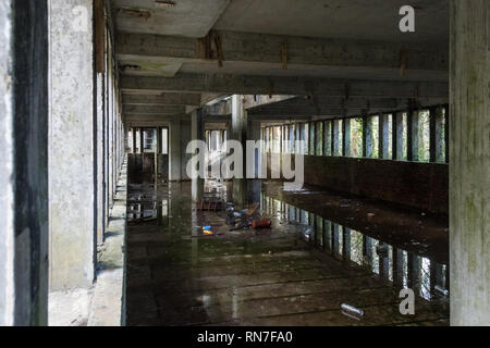 St Peter's Seminary en 2019 - une liste d'un bâtiment de style brutaliste et ancien prêtre de le centre de formation à Cardross, Argyll and Bute, Ecosse Banque D'Images