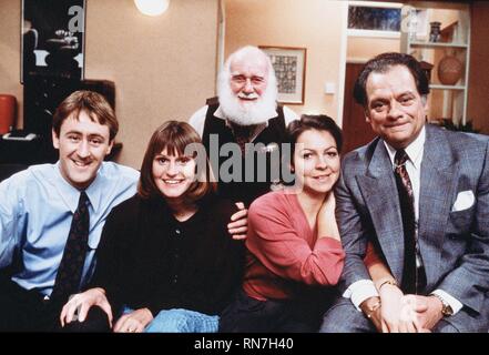 NICHOLAS LYNDHURST, GWYNETH STRONG, BUSTER MERRYFIELD, TESSA PEAKE-JONES,DAVID JASON, seuls les imbéciles et les chevaux, 1982 Banque D'Images