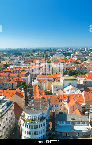 Le centre-ville de Zagreb et d'affaires moderne horizon towers vue panoramique, capitale de la Croatie Banque D'Images