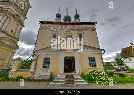 Église de l'icône de Notre Dame de Smolensk à Souzdal. Souzdal est une célèbre attraction touristique et une partie de l'anneau d'or de la Russie. Banque D'Images