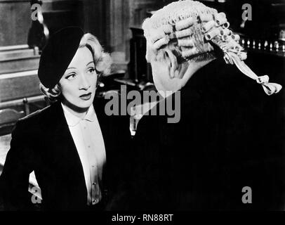 DIETRICH,LAUGHTON, TÉMOIN DE L'ACCUSATION, 1957 Banque D'Images