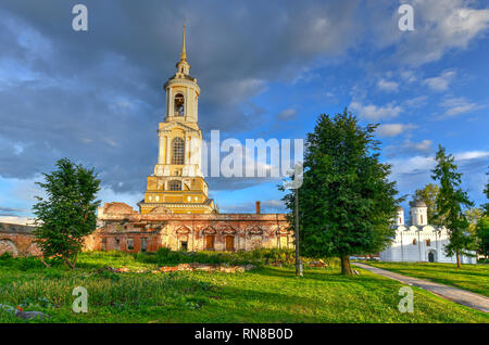 La cathédrale de la déposition de la Robe (cathédrale) Rizopolozhenskiy à Suzdal, la Russie. Banque D'Images