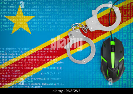 République démocratique du Congo drapeau et menotté rétroéclairé moderne souris d'ordinateur. Concept créatif de lutte contre la criminalité informatique, les pirates et la piraterie Banque D'Images