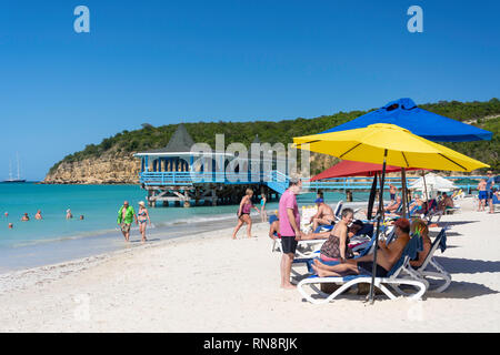 Dickenson Bay Beach, Antigua, Antigua et Barbuda, Lesser Antilles, Caribbean Banque D'Images