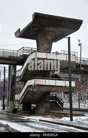 Escalier brutaliste près de Kaunas, Kaunas, Lituanie, Décembre 2018 Banque D'Images