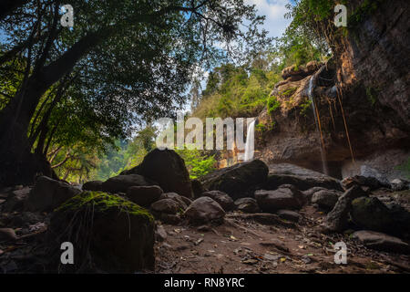 'Haew Suwat Chute d' Parc national Khao Yai, Thaïlande Banque D'Images