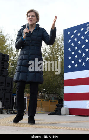 Las Vegas, NV, USA. Feb 17, 2019. Elizabeth Warren fait un arret de campagne pour sa candidature présidentielle en 2020 au Springs Preserve à Las Vegas, Nevada le 17 février 2019. Credit : Damairs Carter/media/Alamy Punch Live News Banque D'Images