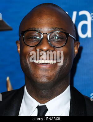 Los Angeles, États-Unis. Feb 17, 2019. BEVERLY HILLS, LOS ANGELES, CA, USA - 17 février : Directeur Barry Jenkins arrive à la Writers Guild Awards 2019 A.L. Cérémonie à l'hôtel Beverly Hilton le 17 février 2019 à Beverly Hills, Los Angeles, Californie, États-Unis. (Photo par Xavier Collin/Image Crédit : Agence de Presse) L'agence de presse Image/Alamy Live News Banque D'Images