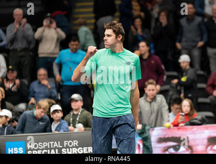 Heampstead, United States. Feb 17, 2019. Heampstead, NY - 17 Février 2019 : Reilly de Opelka USA réagit après avoir battu Brayden Schnur du Canada à l'étape finale de New York Open tournoi ATP 250 de Nassau Coliseum Crédit : lev radin/Alamy Live News Banque D'Images
