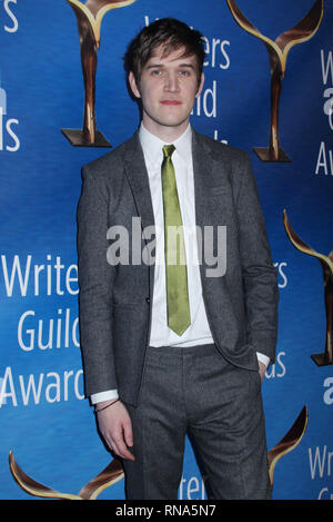 Los Angeles, Californie, USA. 17 févr. 2019. Bo Burnham 02/17/2019 Writers Guild Awards 2019 qui a eu lieu au Beverly Hilton à Beverly Hills, CA Photo par Izumi Hasegawa / HollywoodNewsWire.co Crédit : Hollywood News Wire Inc./Alamy Live News Banque D'Images