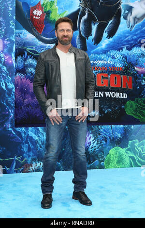 9 février 2019 - Westwood, CA, USA - LOS ANGELES - Oct 9 : Gerard Butler à la ''How to Train Your Dragon : Le monde caché'' en première mondiale au Théâtre du Village le 9 février 2019 à Westwood, CA (crédit Image : © Kay Blake/Zuma sur le fil) Banque D'Images