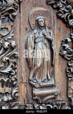 Belle porte l'art à San Agustin Church est la plus ancienne église aux Philippines, d'abord construite en 1571 et de nombreuses fois par destoryed desasters national Banque D'Images