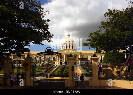 Santo Domingo, République Dominicaine - 7 Février 2019 : le Palais National qui abrite les bureaux de l'exécutif (Président et Vice-Présidium Banque D'Images