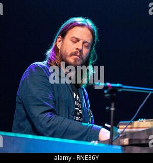 Madison, Wisconsin, USA. Feb 17, 2019. MARCO BENEVENTO de Joe Russo's presque morts à la l'Sylvee à Madison, Wisconsin Crédit : Daniel DeSlover/ZUMA/Alamy Fil Live News Banque D'Images