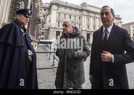 Milan, Italie . Feb 19, 2019. Foto Valerio Portelli/LaPresse 19-02-2019 Roma, Italia Incontro sulla Chigi candidatura di Milano e Cortina alle Olimpiadi invernali del 2026 Politica Nella Foto : Giuseppe Sala Photo Valerio Portelli/LaPresse 19 février 2019 Rome, Italie Chigi réunion sur la candidature de Milan et Cortina, aux Jeux Olympiques d'hiver de 2026 la politique dans la pic : Giuseppe Sala Crédit : LaPresse/Alamy Live News Banque D'Images