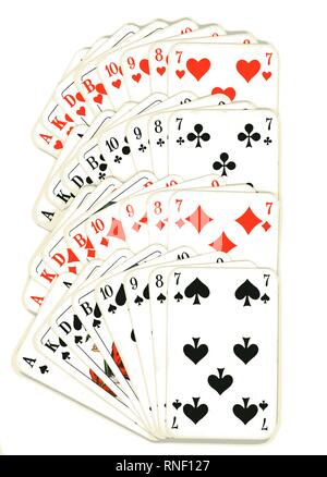 SKAT jeu de cartes. Cartes de jeu allemand à partir de 1950. Faites par Altenburger und Stralsunder Spielkarten-Fabriken A.-G c'est montré isolé sur un fond blanc. Banque D'Images